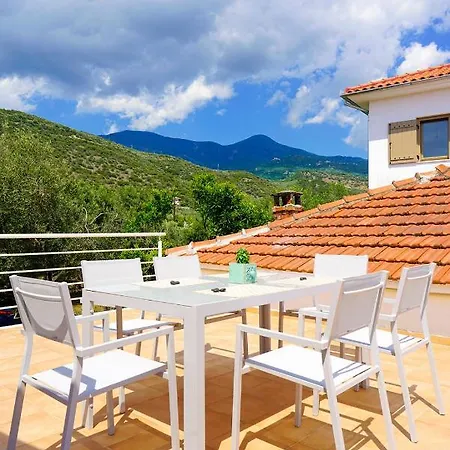 Charikleia's In Pelion * Βόλος